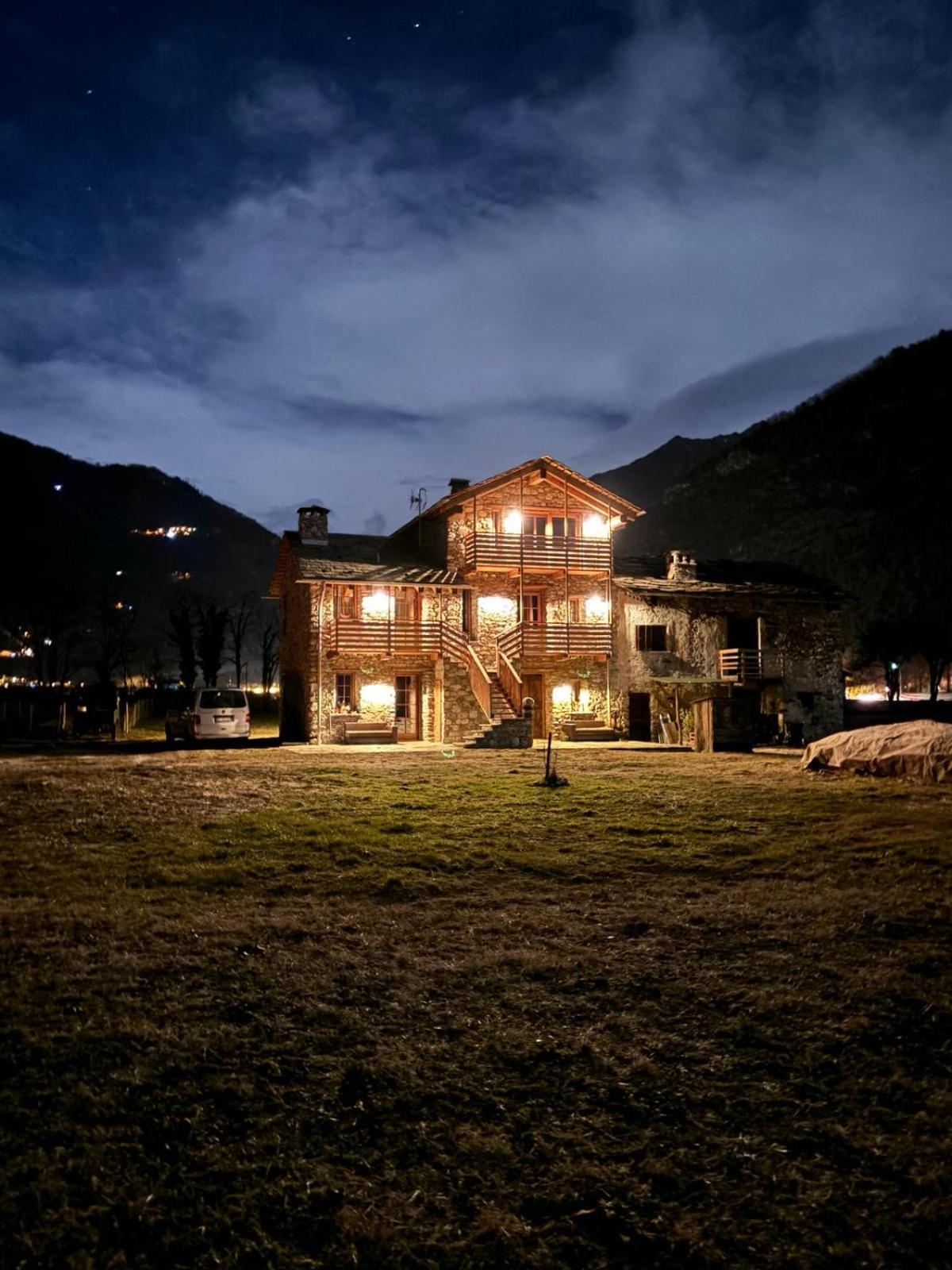 Chalet Valchiavenna San Cassiano  Eksteriør bilde